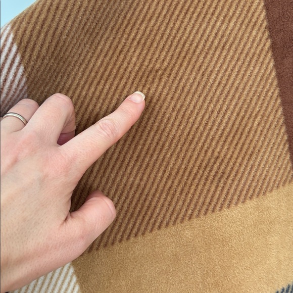 Rachel Roy Plaid Fringe Poncho Wrap Cape Shawl – Neutral Colorblock OS - Picture 10 of 10